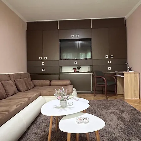 Apartment Basic De Lux